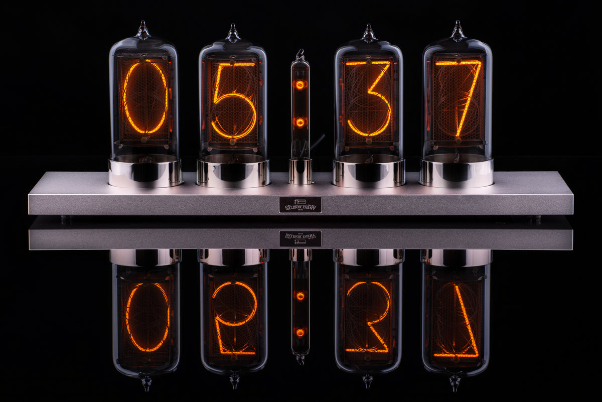Puri Nixie Clock 4 Silver