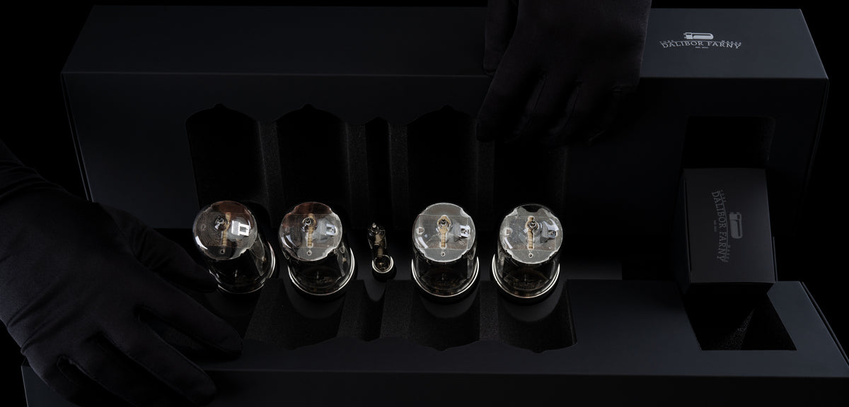 Puri Nixie Clock 6 Black-Gold