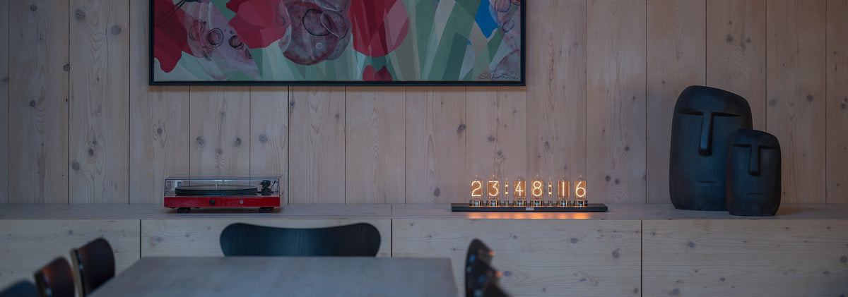 Puri Nixie Clock 6 Black-Gold